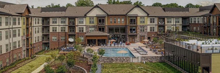 2000 West Creek